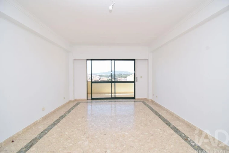Apartamento T2 para Venda em Agualva e Mira-Sintra Foto 2