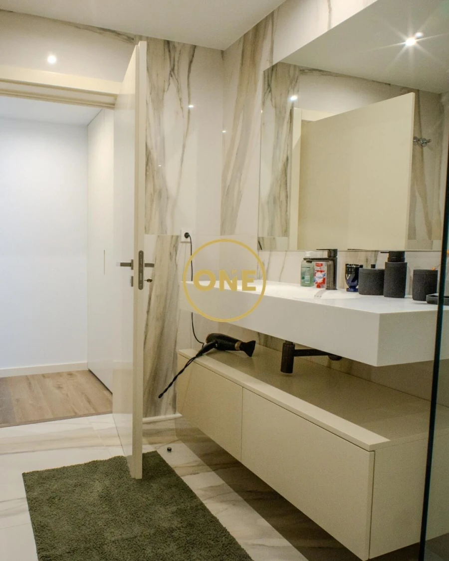 Apartamento T1 para Venda em Santa Marinha e São Pedro da Afurada Foto 8