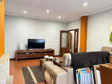Apartamento T3 para Venda em Margaride, Várzea, Lagares, Varziela, Moure