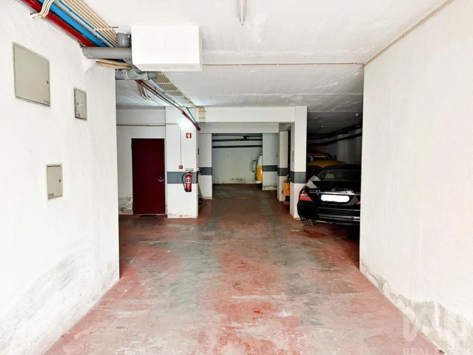 Garagem para Venda em Cacém e São Marcos Foto 3