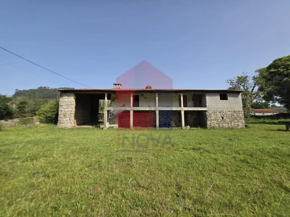 Moradia T3 para Venda em Escariz (São Mamede) e Escariz (São Martinho) Foto 25