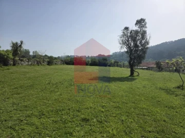 Moradia T3 para Venda em Escariz (São Mamede) e Escariz (São Martinho)