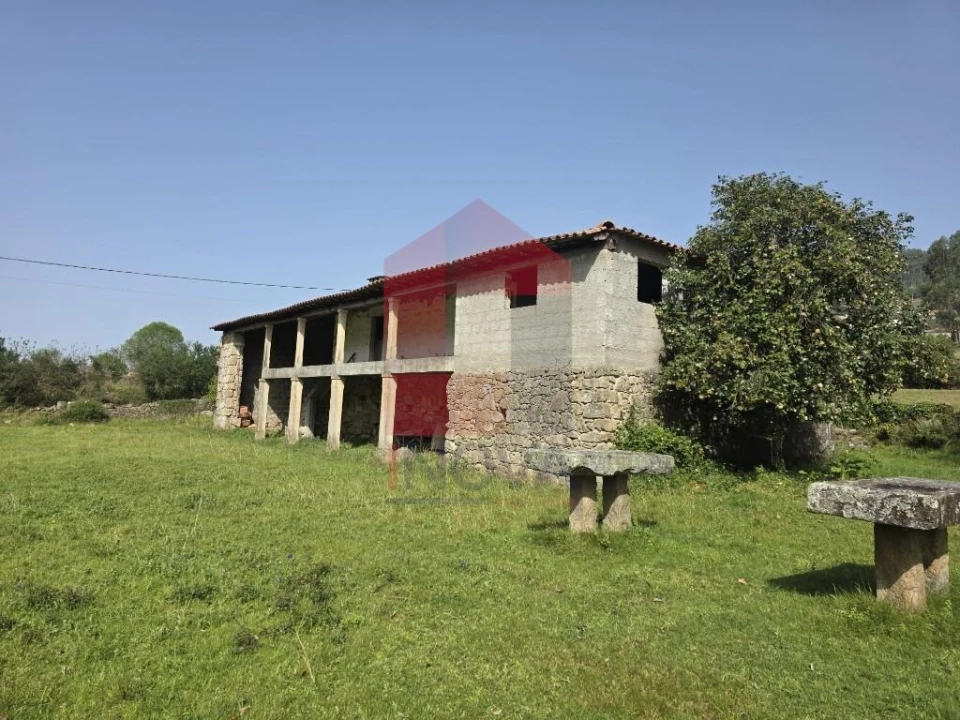Moradia T3 para Venda em Escariz (São Mamede) e Escariz (São Martinho) Foto 7