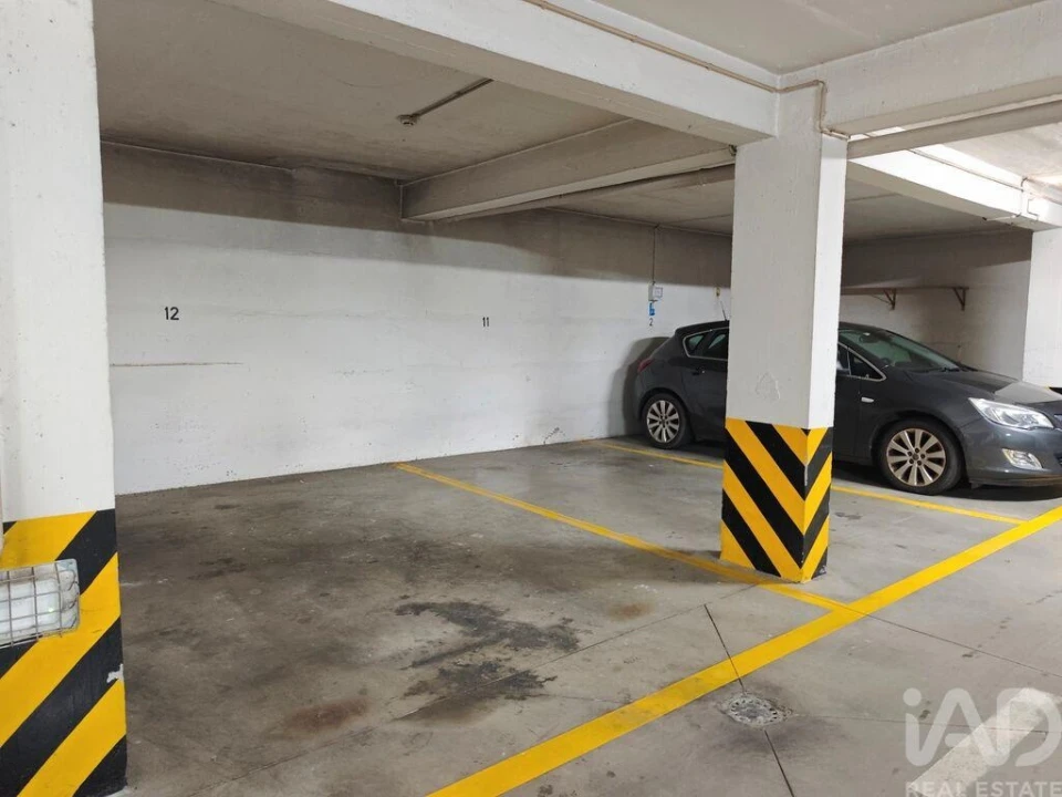 Apartamento T2 para Venda em Portimão Foto 38