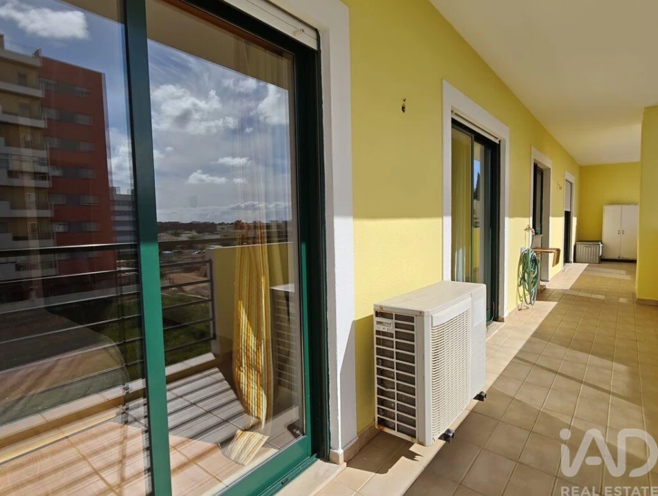 Apartamento T2 para Venda em Portimão Foto 12