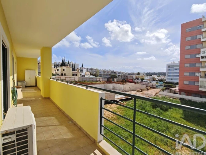 Apartamento T2 para Venda em Portimão Foto 10