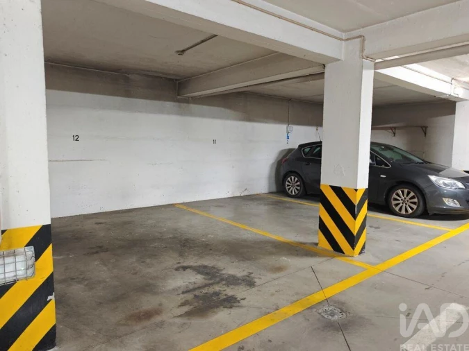 Apartamento T2 para Venda em Portimão Foto 38