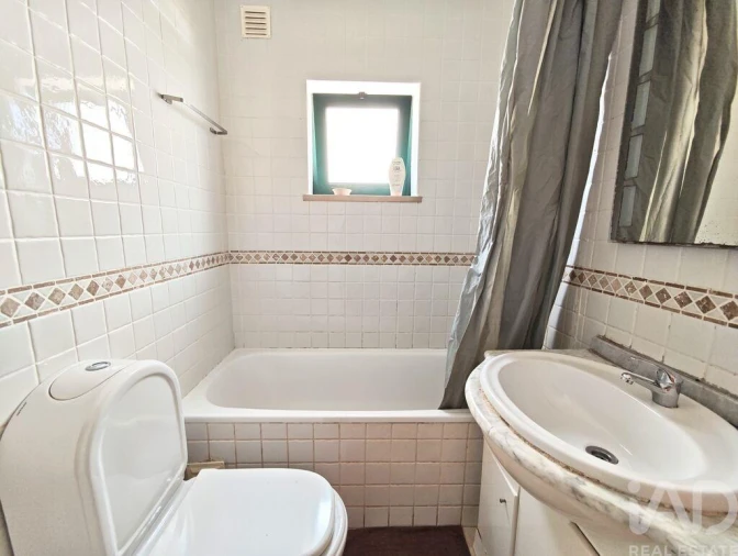Apartamento T2 para Venda em Portimão Foto 28