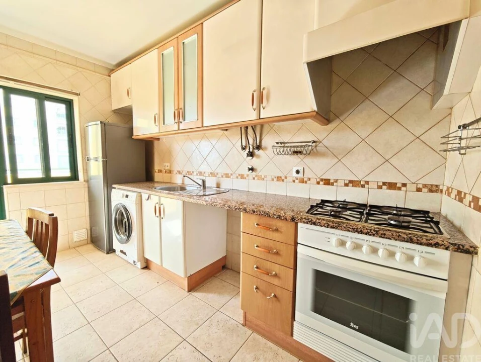 Apartamento T2 para Venda em Portimão Foto 15