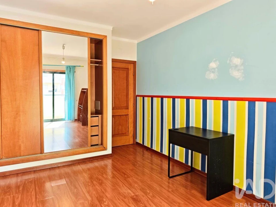 Apartamento T2 para Venda em Portimão Foto 23