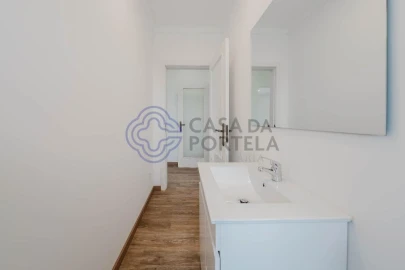 Moradia T4 para Venda em Usseira