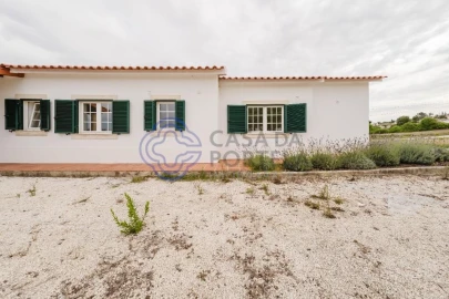 Moradia T4 para Venda em Usseira