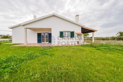 Moradia T4 para Venda em Usseira