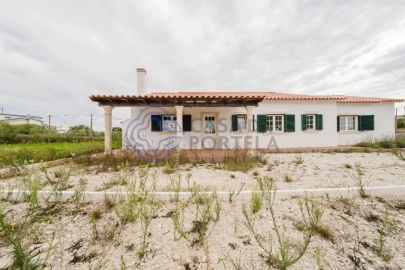 Moradia T4 para Venda em Usseira