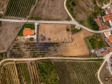 Moradia T4 para Venda em Usseira