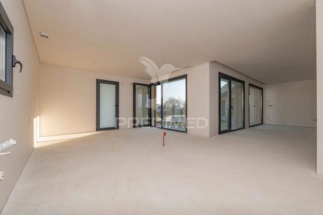 Moradia T3 para Venda em Lago Foto 8