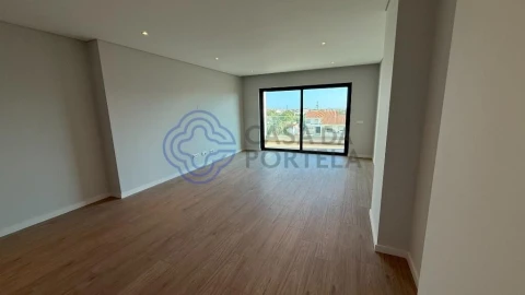 Apartamento T3 para Venda em Montenegro