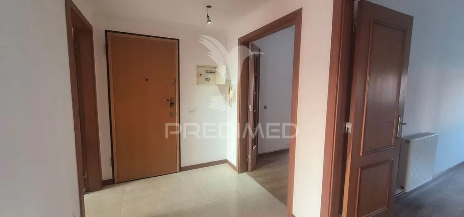 Apartamento T2 para Venda em Laranjeiro e Feijó Foto 3