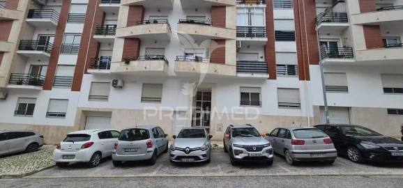Apartamento T2 para Venda em Laranjeiro e Feijó
