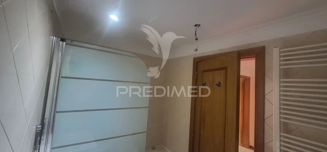 Apartamento T2 para Venda em Laranjeiro e Feijó Foto 13