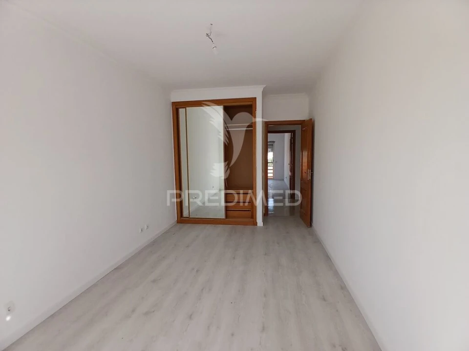 Apartamento T2 para Venda em Laranjeiro e Feijó Foto 10