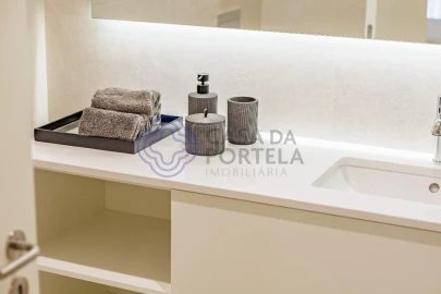 Apartamento T1 para Venda em Santa Marinha e São Pedro da Afurada
