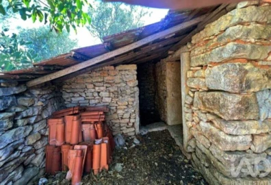 Moradia T1 para Venda em Chãos