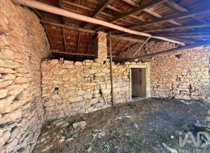 Moradia T1 para Venda em Chãos Foto 8