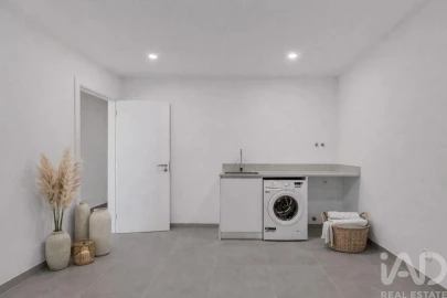 Moradia T2 para Venda em Nossa Senhora do Pópulo, Coto e São Gregório