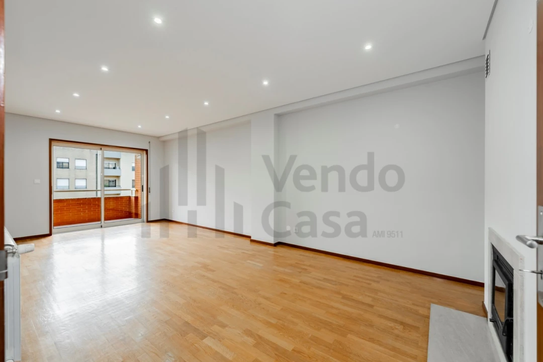 Apartamento T3 para Arrendamento em São Vitor (Braga) Foto 14