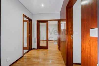 Apartamento T3 para Arrendamento em São Vitor (Braga)