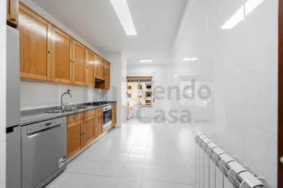 Apartamento T3 para Arrendamento em São Vitor (Braga)