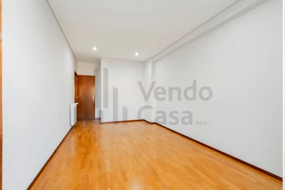 Apartamento T3 para Arrendamento em São Vitor (Braga)