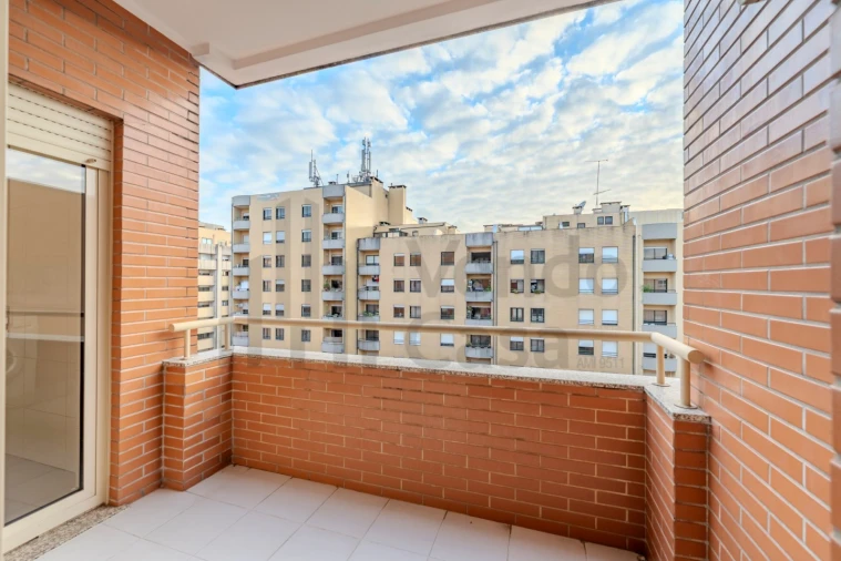 Apartamento T3 para Arrendamento em São Vitor (Braga) Foto 17