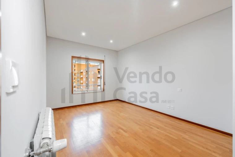 Apartamento T3 para Arrendamento em São Vitor (Braga) Foto 19