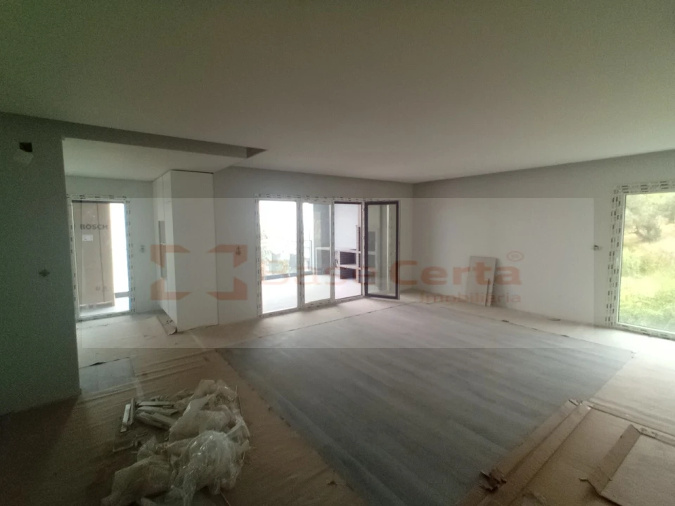 Apartamento T2 para Venda em Santa Iria de Azoia, São João da Talha e Bobadela Foto 1