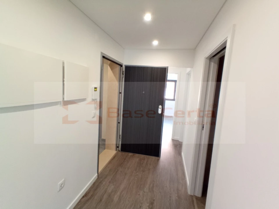 Apartamento T4 para Venda em Corroios Foto 23