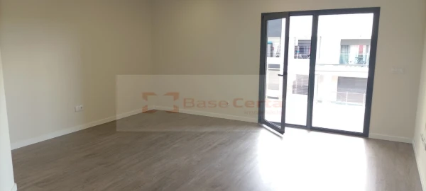 Apartamento T4 para Venda em Corroios