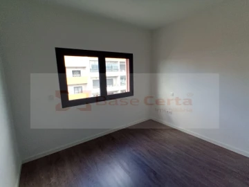 Apartamento T4 para Venda em Corroios