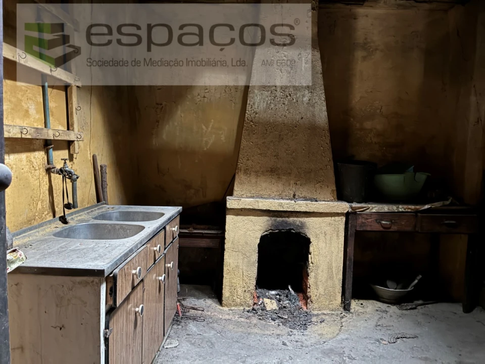 Moradia T2 para Venda em Silvares Foto 11