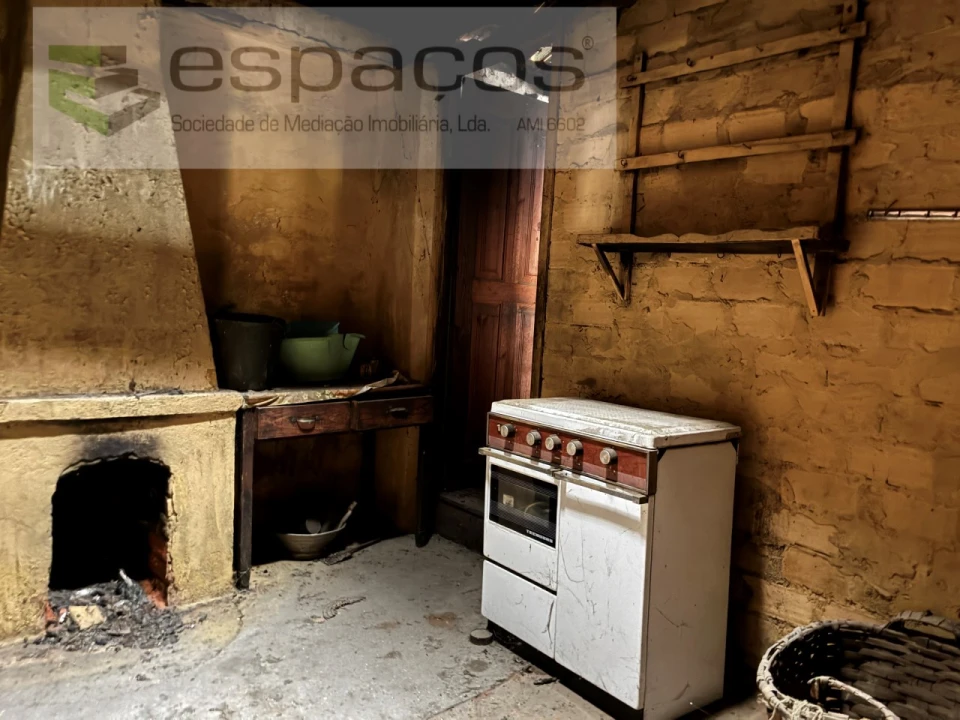 Moradia T2 para Venda em Silvares Foto 12