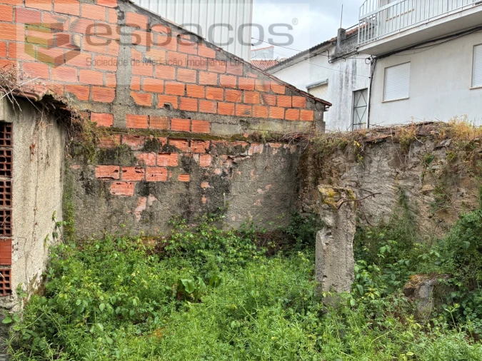 Moradia T2 para Venda em Silvares Foto 4