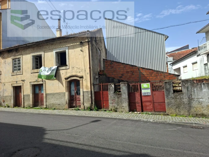 Moradia T2 para Venda em Silvares Foto 24