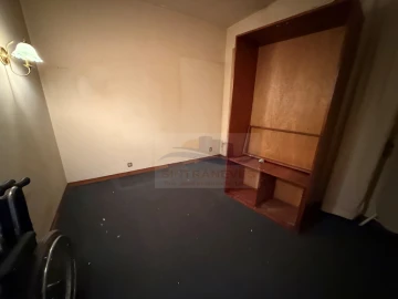 Apartamento T1 para Venda em Massamá e Monte Abraão