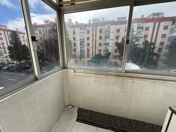 Apartamento T1 para Venda em Massamá e Monte Abraão