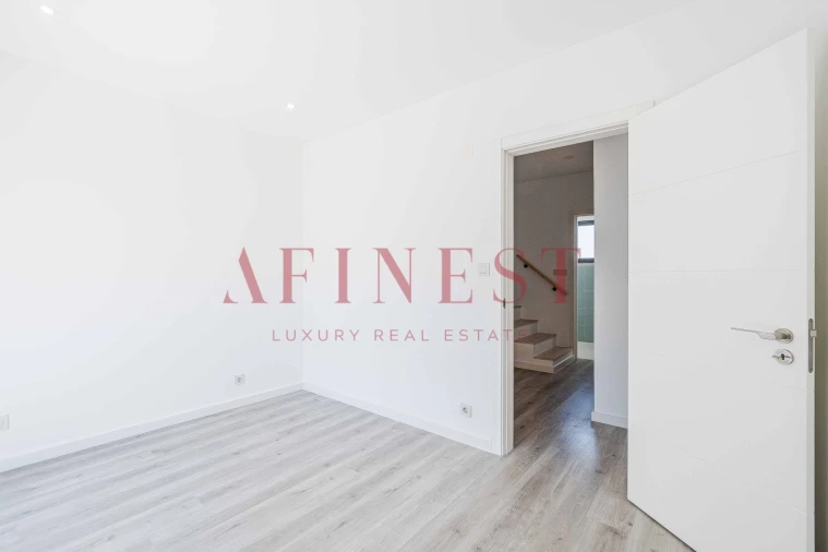 Apartamento T4 para Venda em Cascais e Estoril Foto 58