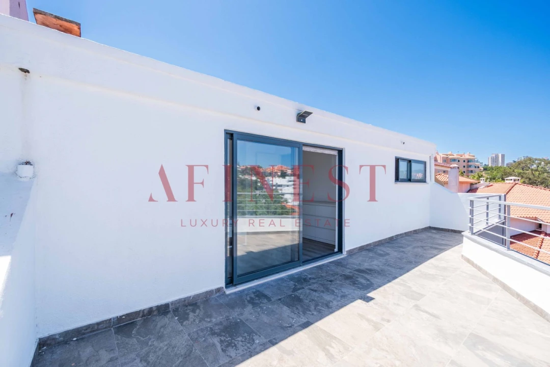 Apartamento T4 para Venda em Cascais e Estoril Foto 3