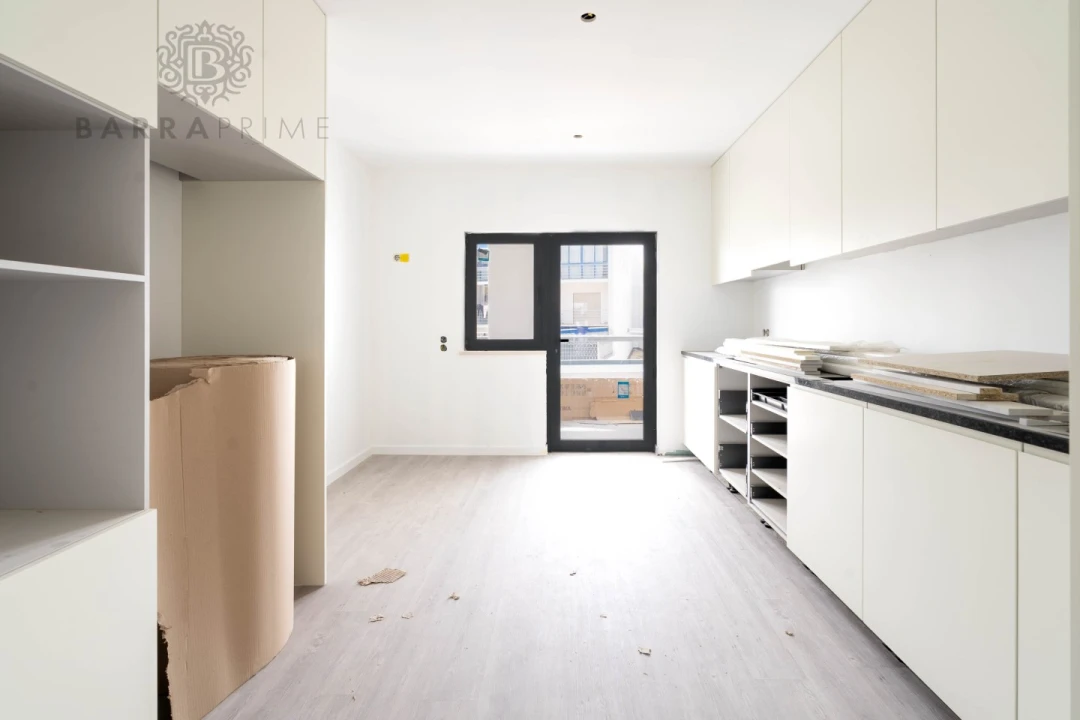 Apartamento T2 para Venda em Loule (São Sebastião) Foto 3