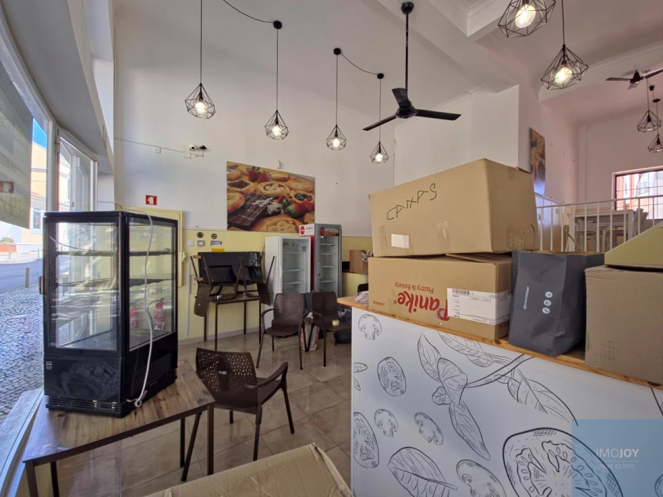 Loja para Venda em Oeiras e São Julião da Barra, Paço de Arcos e Caxias Foto 6