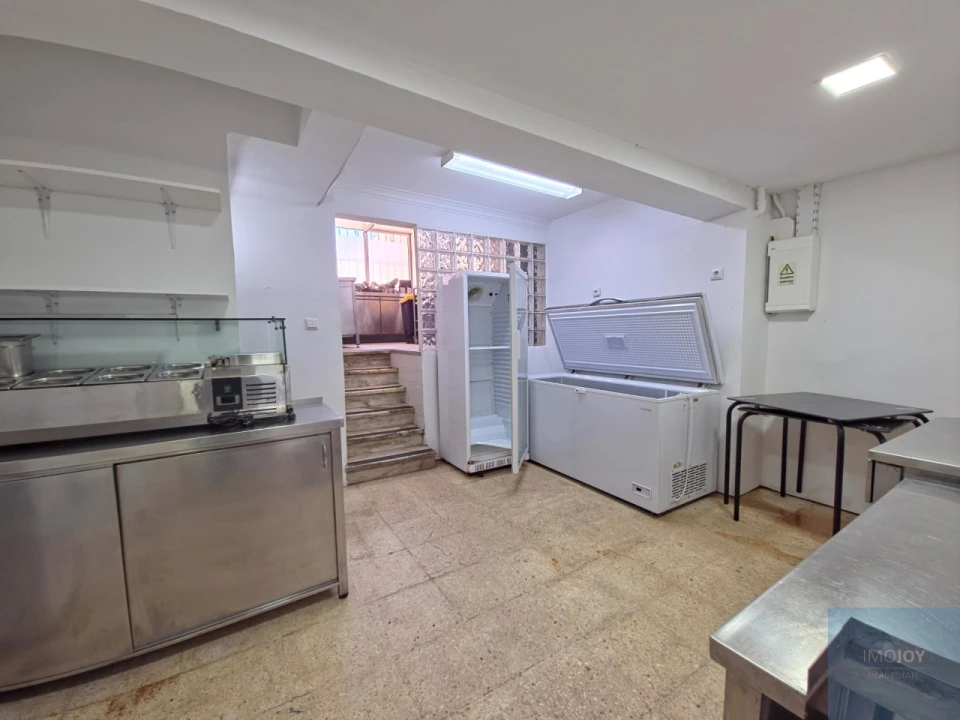 Loja para Venda em Oeiras e São Julião da Barra, Paço de Arcos e Caxias Foto 13